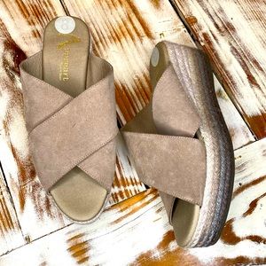 Paseart Espadrille Suede Slip-On Platform Sandal Size 8 Excellent Condition